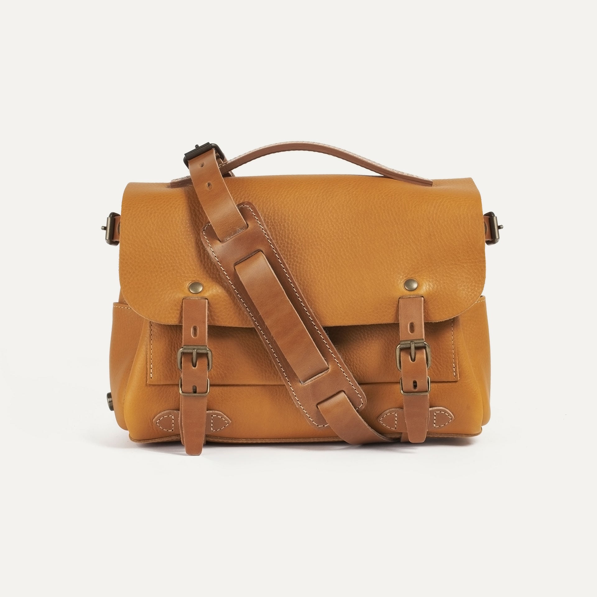 Taking care of full-grain vegetable-tanned bags